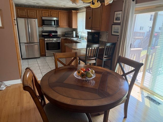 22 Groveland Commons Way 22, Groveland, MA 01834