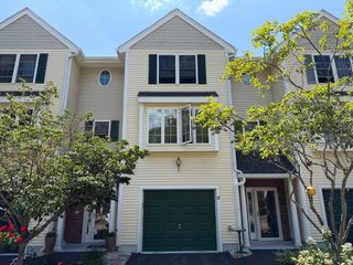 22 Groveland Commons Way 22, Groveland, MA 01834