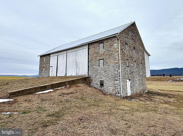 133 HUNTER RD, Oley, PA 19547