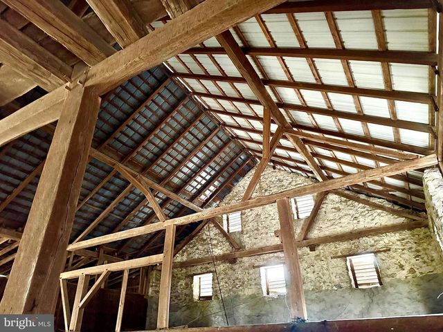 133 HUNTER RD, Oley, PA 19547