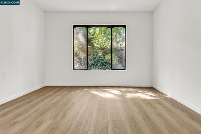 1108 Fairlawn Ct. 6, Walnut Creek, CA 94595