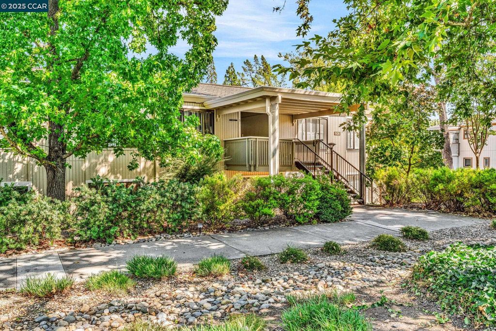 1108 Fairlawn Ct. 6, Walnut Creek, CA 94595