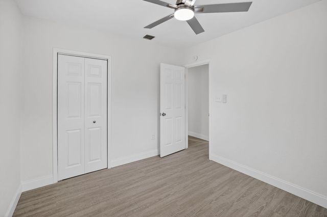 631 N 70th Avenue, Hollywood, FL 33024