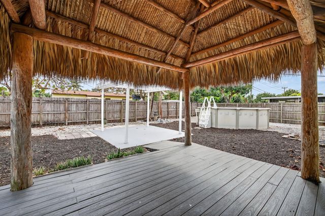 631 N 70th Avenue, Hollywood, FL 33024