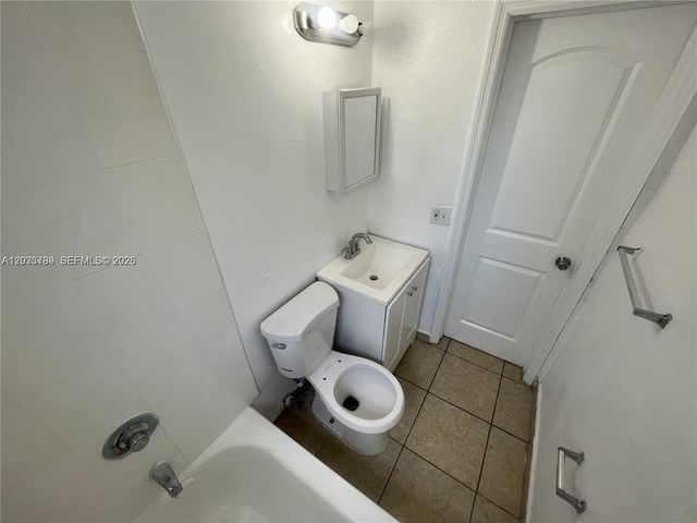 420 NW 10th Street 7, Miami, FL 33136