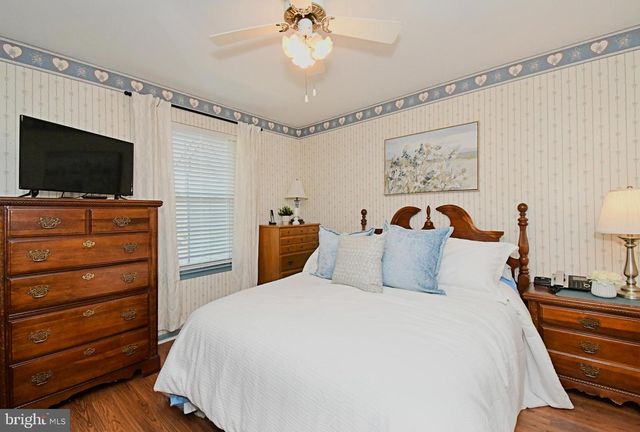 57 ARDSLEY CT, Newtown, PA 18940