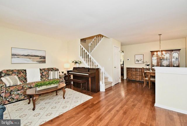 57 ARDSLEY CT, Newtown, PA 18940