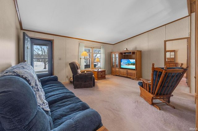 685 W Seitz Street, Jasper, IN 47546