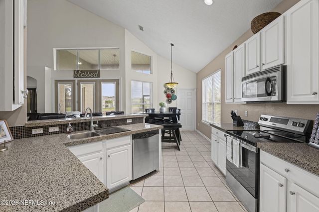 1275 FAIRWAY VILLAGE Drive, Fleming Island, FL 32003