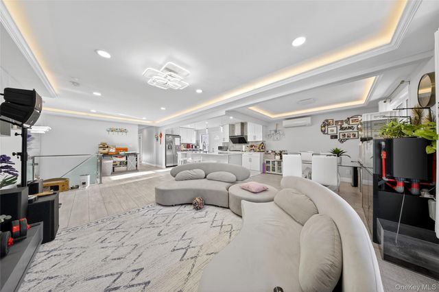 14334 14th Avenue, Whitestone, NY 11357