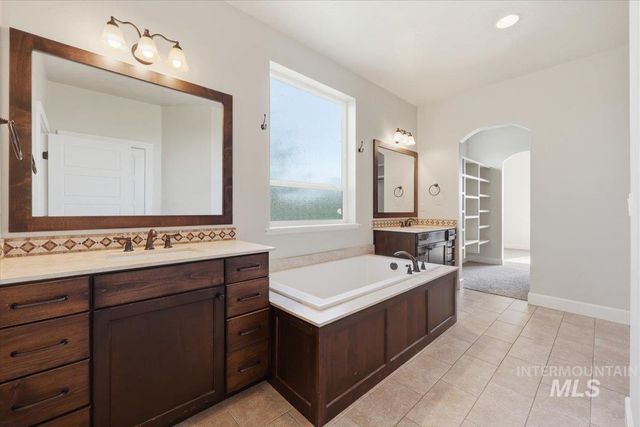 3389 S Lyford Ave, Meridian, ID 83642