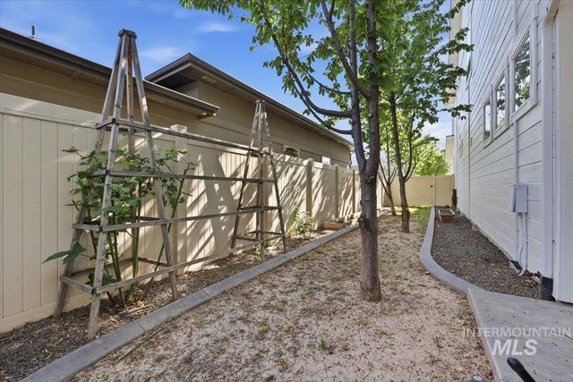 3389 S Lyford Ave, Meridian, ID 83642