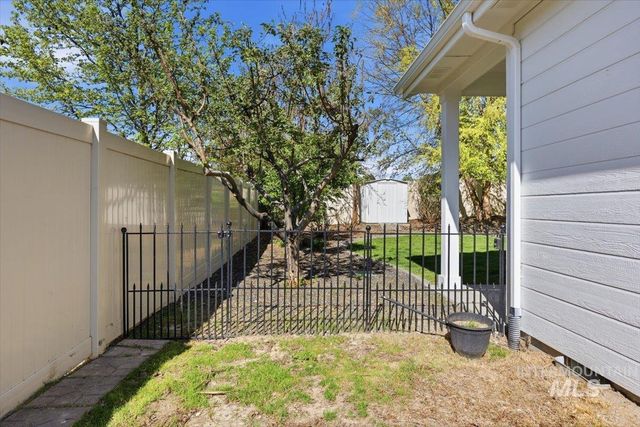 3389 S Lyford Ave, Meridian, ID 83642