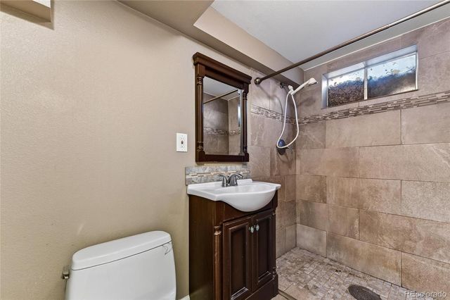 14205 E 25th Place, Aurora, CO 80011