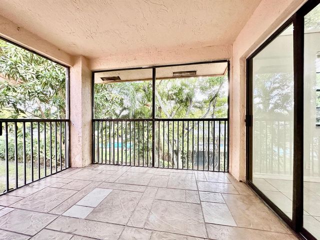 1917 NW 94th Avenue 204a, Coral Springs, FL 33071