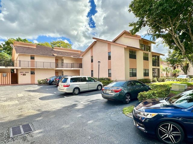 1917 NW 94th Avenue 204a, Coral Springs, FL 33071