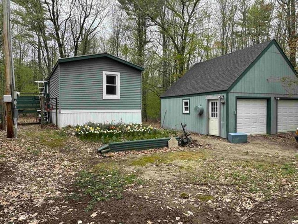 44 Stoneview Road, Ossipee, NH 03864