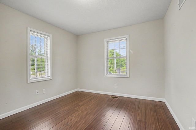 19932 Auten Road, South Bend, IN 46637