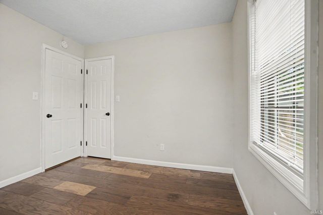 19932 Auten Road, South Bend, IN 46637