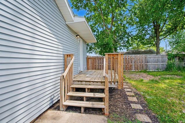19932 Auten Road, South Bend, IN 46637