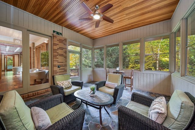 908 Julian Court, Naperville, IL 60540