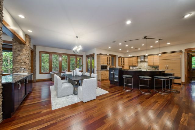 908 Julian Court, Naperville, IL 60540