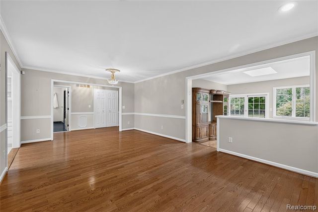 25645 Meridian Road, Grosse Ile, MI 48138