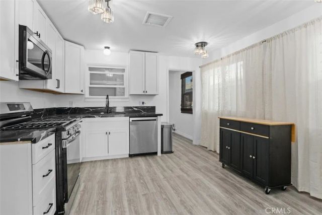 1355 E Olive Street, Colton, CA 92324