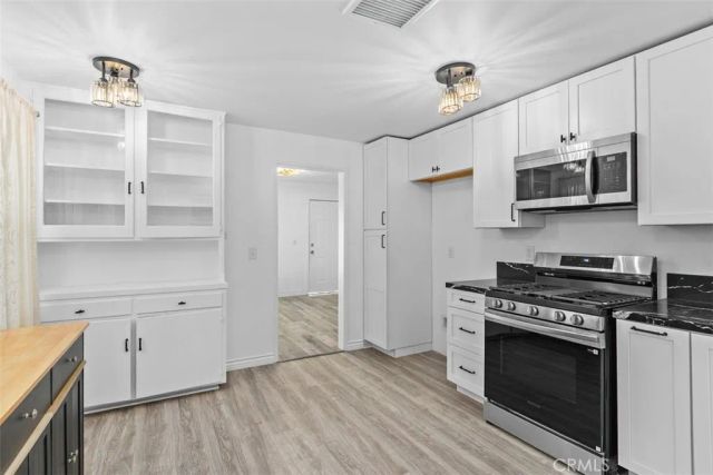 1355 E Olive Street, Colton, CA 92324