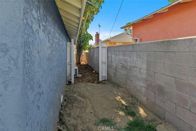 1355 E Olive Street, Colton, CA 92324