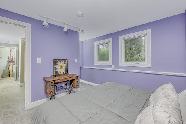 9 Blossom Road, Suffern, NY 10901