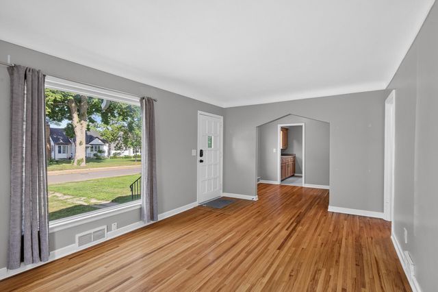 7225 Grand Avenue S, Richfield, MN 55423
