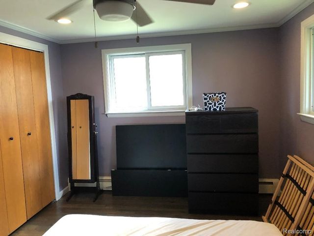 8135 KENWICK Drive, White Lake Charter Township, MI 48386