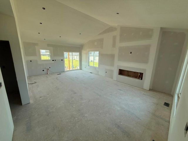 8955 E Joshua St, Bel Aire, KS 67226
