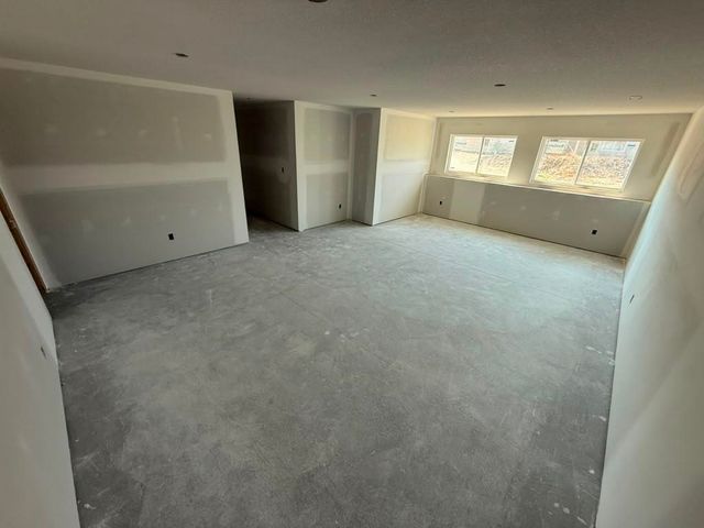 8955 E Joshua St, Bel Aire, KS 67226