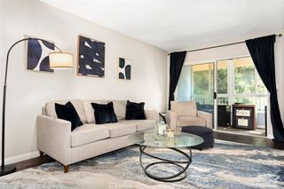 18307 Burbank Blvd 92, Tarzana, CA 91356