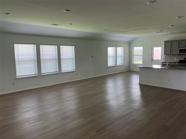 5115 Twin Summit Dr, Rosenberg, TX 77471