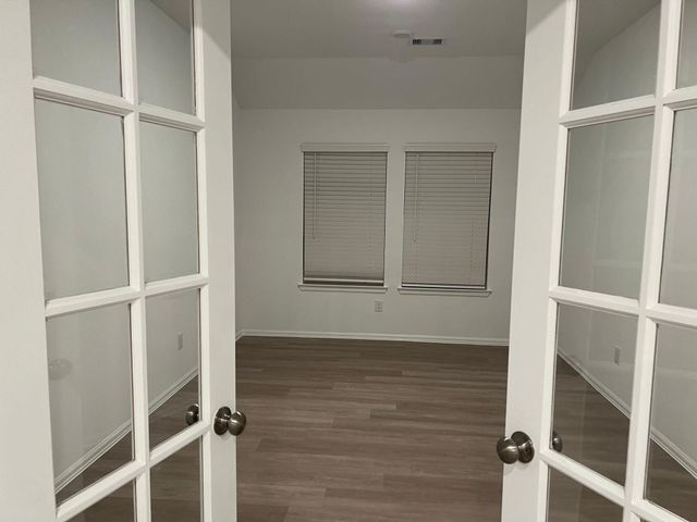 5115 Twin Summit Dr, Rosenberg, TX 77471