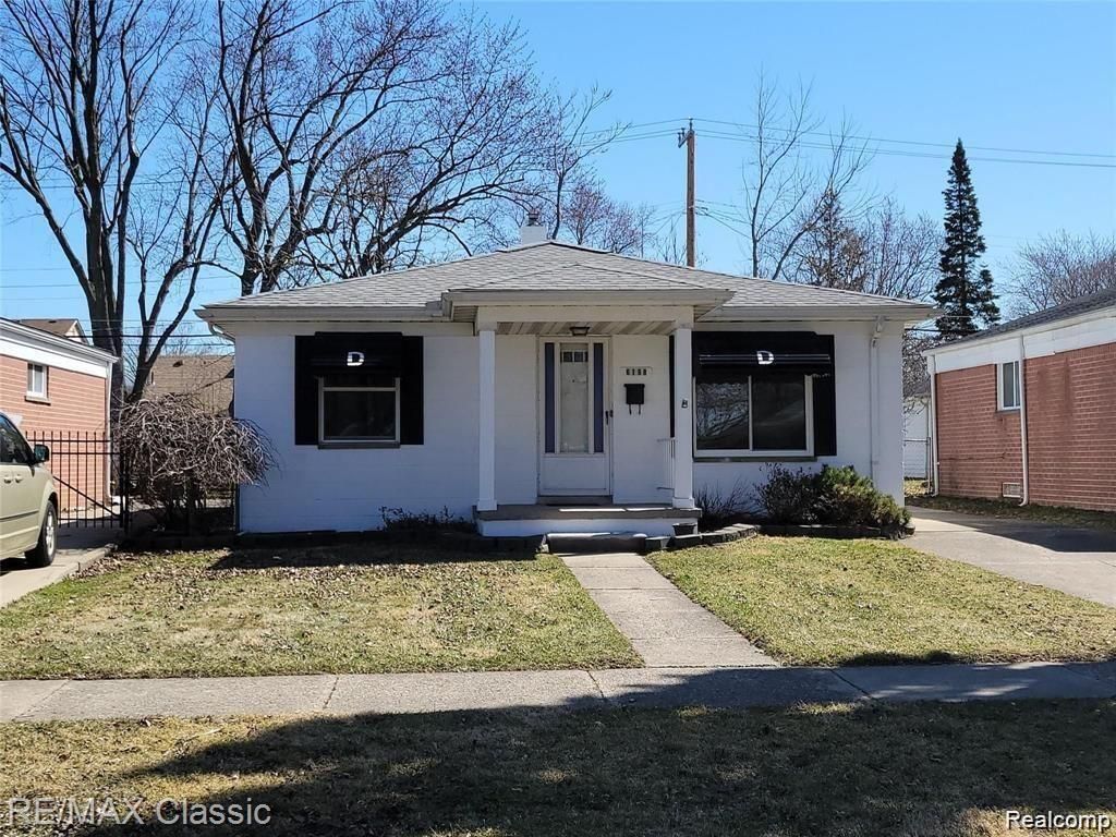 6198 Robindale Avenue, Dearborn Heights, MI 48127