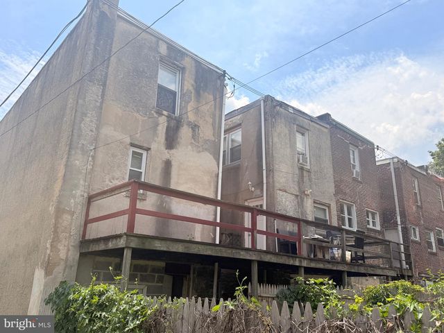 502 W 10TH, Chester, PA 19013