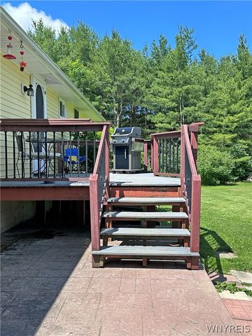 3052 Kulp Road, Eden, NY 14057