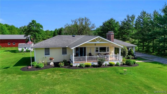 3052 Kulp Road, Eden, NY 14057