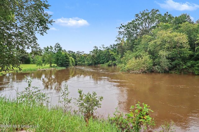 13410 River Road, Gulfport, MS 39503