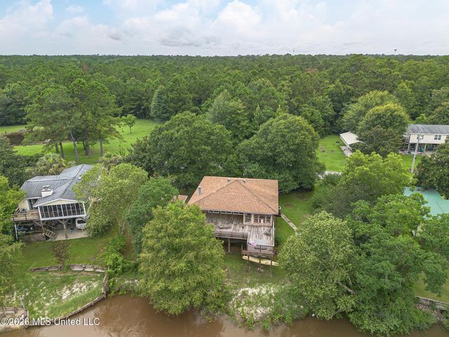 13410 River Road, Gulfport, MS 39503
