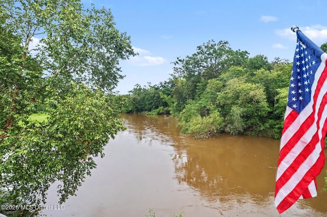 13410 River Road, Gulfport, MS 39503