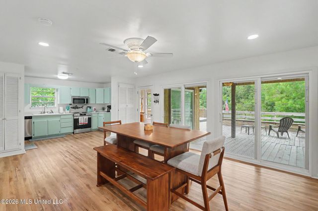 13410 River Road, Gulfport, MS 39503