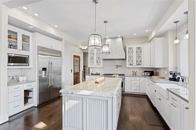 225 Saranac Drive, Sunset, SC 29685