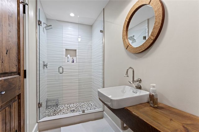 225 Saranac Drive, Sunset, SC 29685