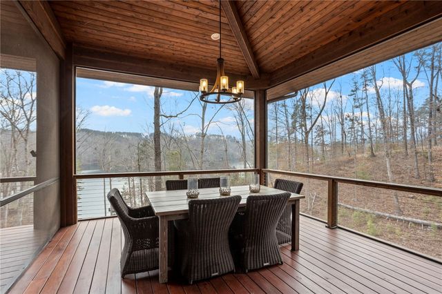 225 Saranac Drive, Sunset, SC 29685