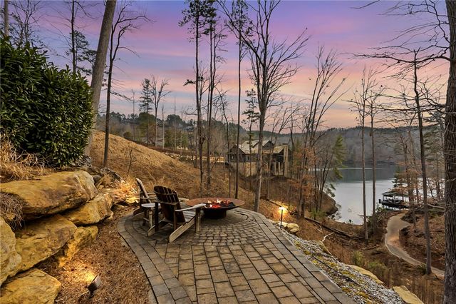 225 Saranac Drive, Sunset, SC 29685